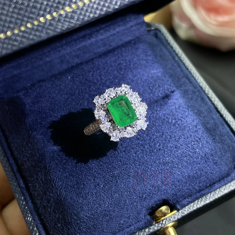 New luxurious personality ring set with natural emerald delicate large granule attended banquet party jewelry