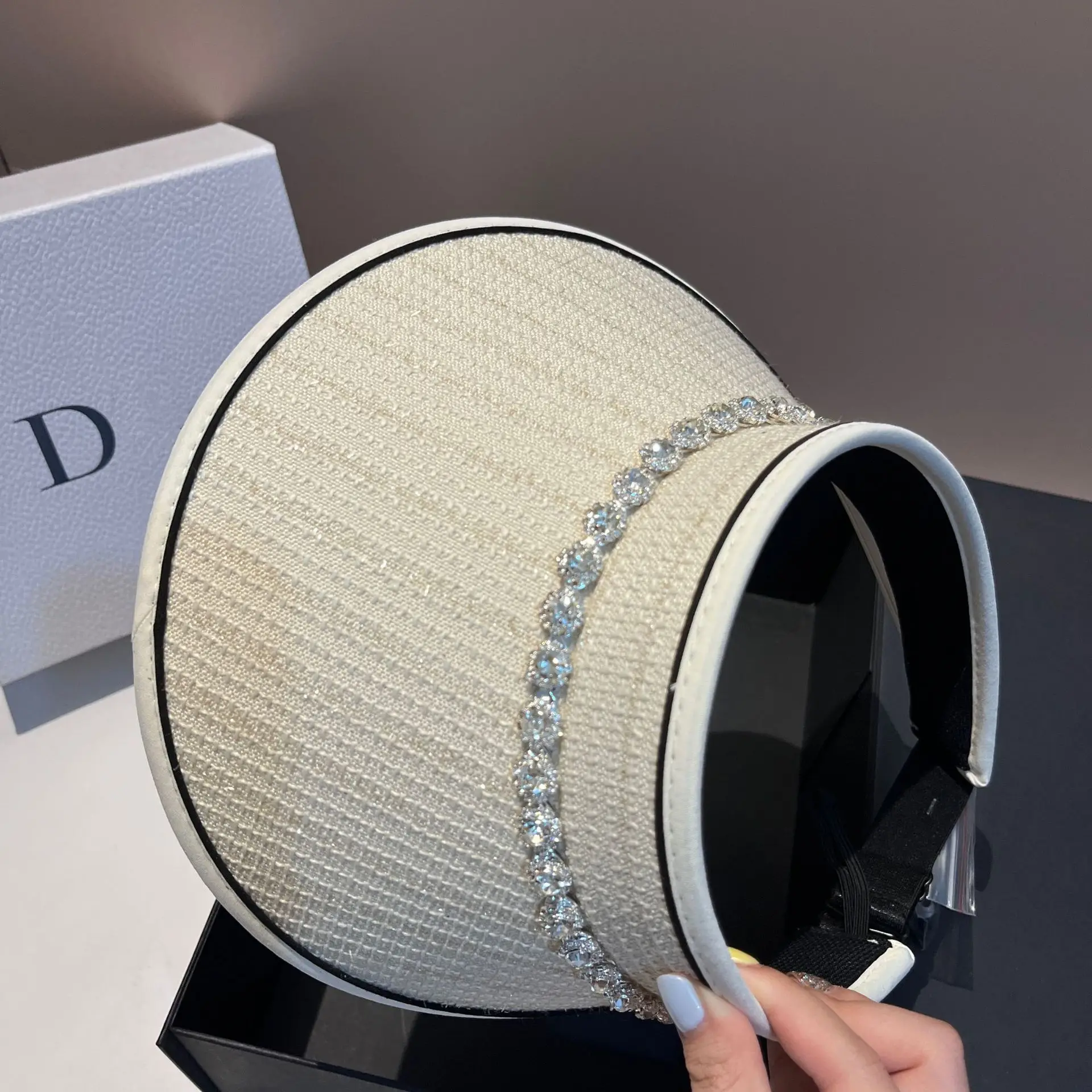 Luxury Rhinestone Panama Summer Sun Hats for Women Big Brim Empty Top Hat Anti UV Covering Face Beach Hat Sunscreen Visor Cap
