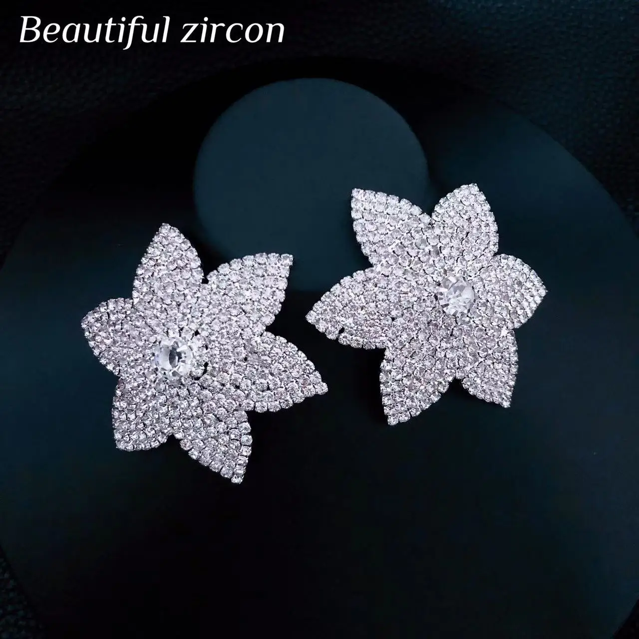 Pegatina de pezón con diamantes de imitación para mujer, sujetador sexy con flor, decoración, joyería corporal, ropa interior, cubierta de cristal, acceso al pezón, 1 par