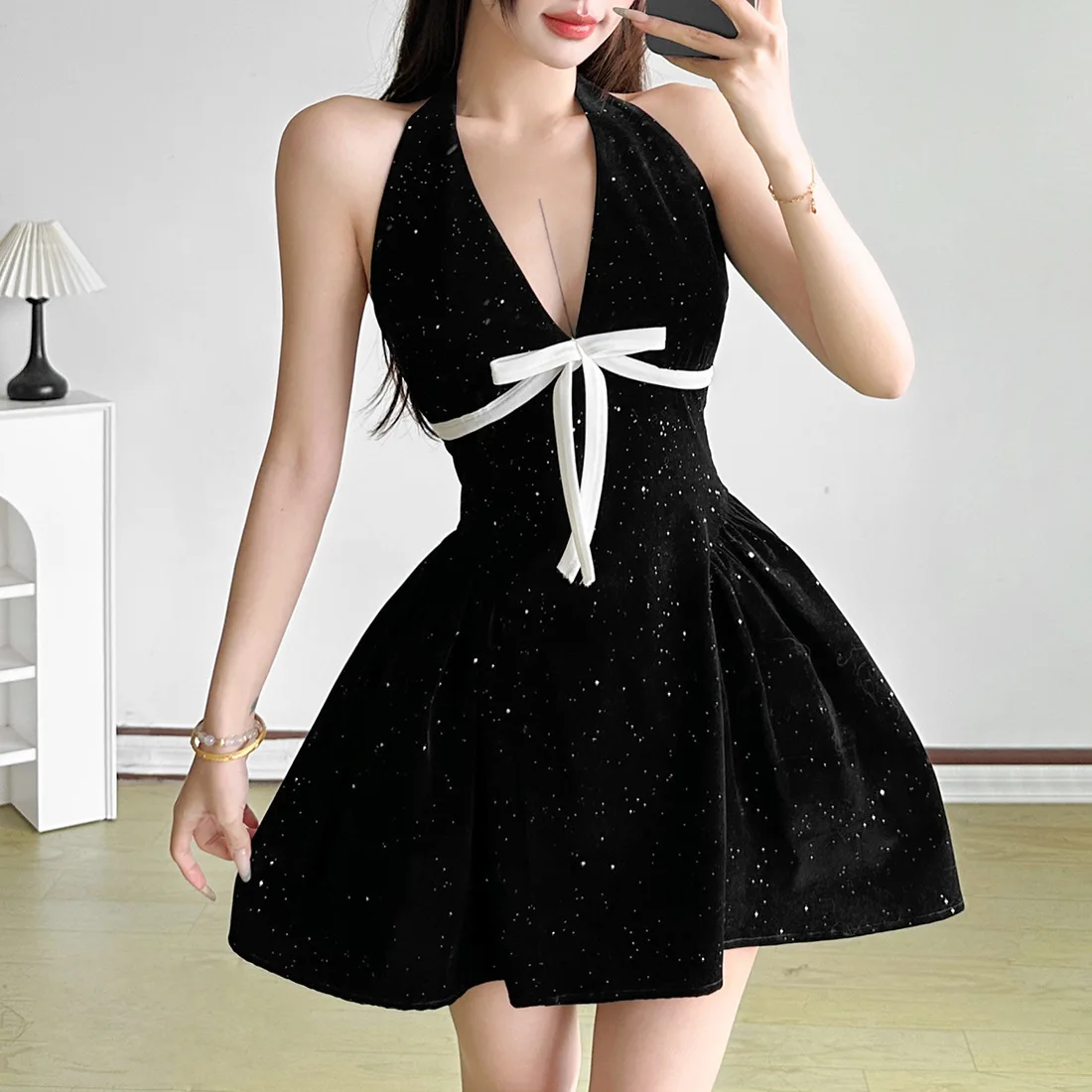 Luksusowa Świąteczna Czerwona Mini Sukienka Damska Retro Z Cekinami, Wiązana na Szyi, Głęboki Dekolt V, Kokarda, Odkryte Ramiona, Tiulowa Suknia Wieczorowa na Bal, Vestidos Robe