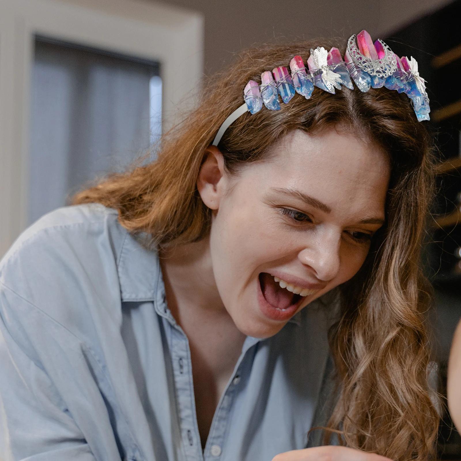 

Unique Crystal Tiara Prop Creative Crown Headwear Elegant Design Suitable Weddings Banquets Role Playing Birthdays