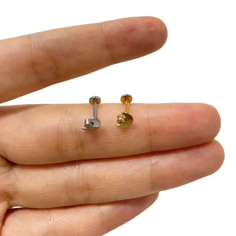 ASTM F-136 التيتانيوم بيرك الشفاه مسمار شكل القمر مع تشيكوسلوفاكيا مركز موضوع داخلي Labret الزنمة اللولب الأذن ترصيع ثقب مجوهرات للجسم