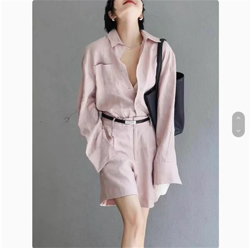 แฟชั่นเกาหลีสีชมพู 2 ชิ้นชุดชุดสตรีชุด 2025 ฤดูร้อนใหม่เสื้อกระดุมแถวเดียว + กางเกงขาสั้นขากว้างชุด
