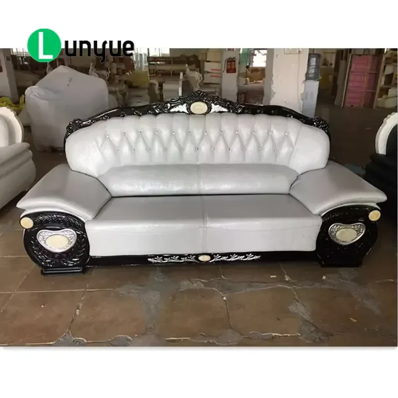 Luxury European Style Leather Sofa Antique Design High Quality Living Room Furniture Comfortable Seating for Home Decor