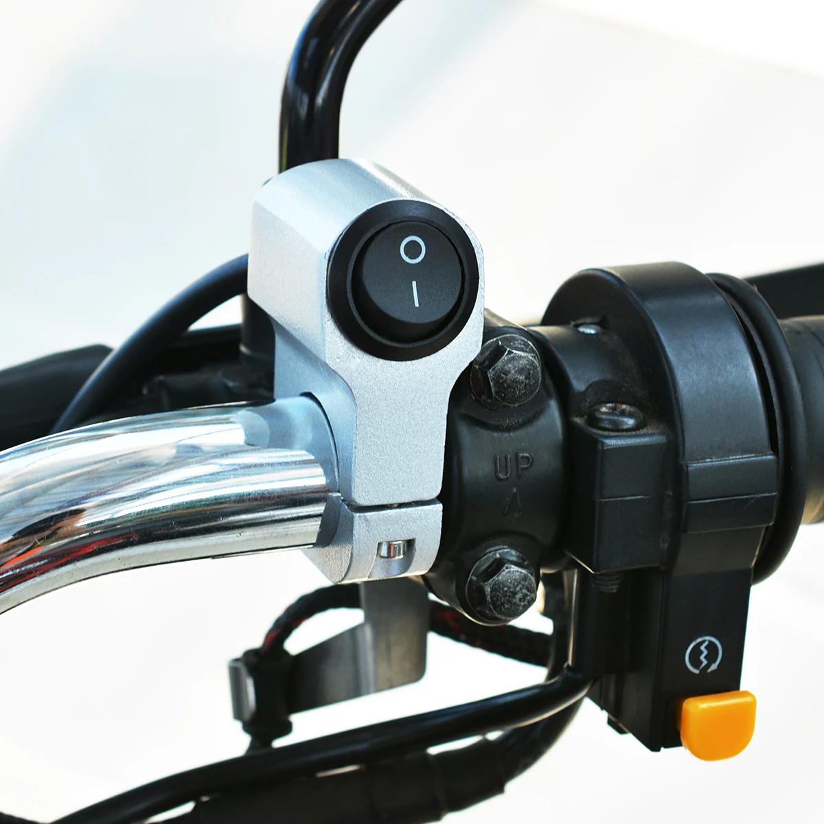 

12 V Motorcycle Waterproof Switch Handlebar Mount Headlight Button Headlights off Motorbike