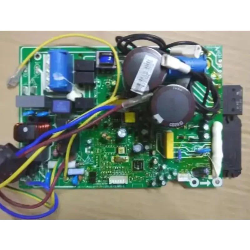 

Новый 17122000002673 Инверторная материнская плата кондиционера Midea CE-KFR26W/BP2(IR-120).D.13.WP2-1