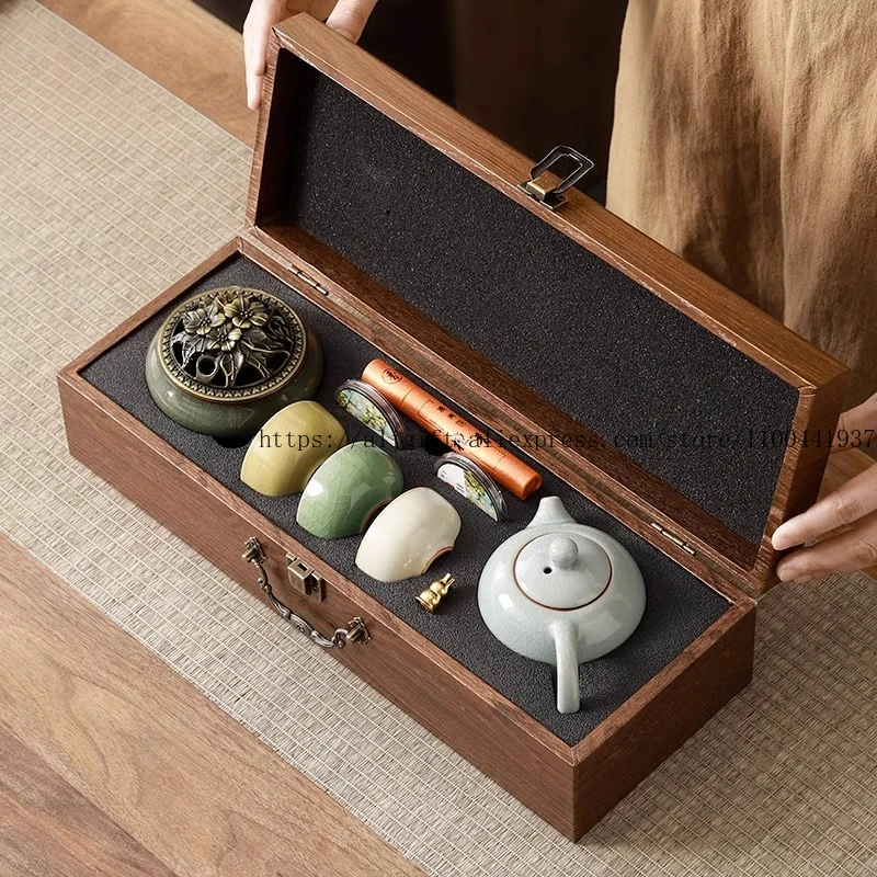 

Chinese Palace Museum Tea Set Cultural Gift Box for Corporate Clients Business Souvenir Practical Gongfu Ceramic Tea Ware