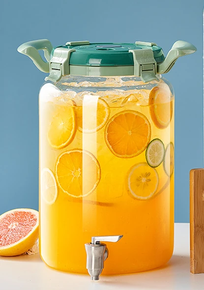 

Coke keg, heat-resistant glass sparkling wine bottle, mixotherapy keg