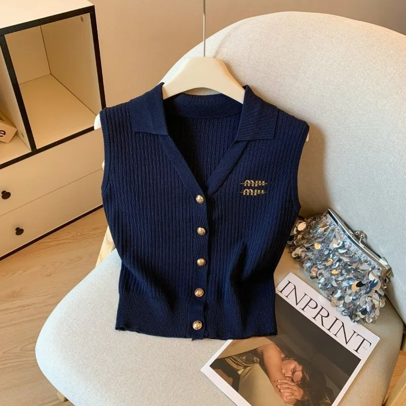 2025 Estate stile coreano ricamato risvolto monopetto lavorato a maglia da donna senza maniche temperamento versatile canotta senza maniche
