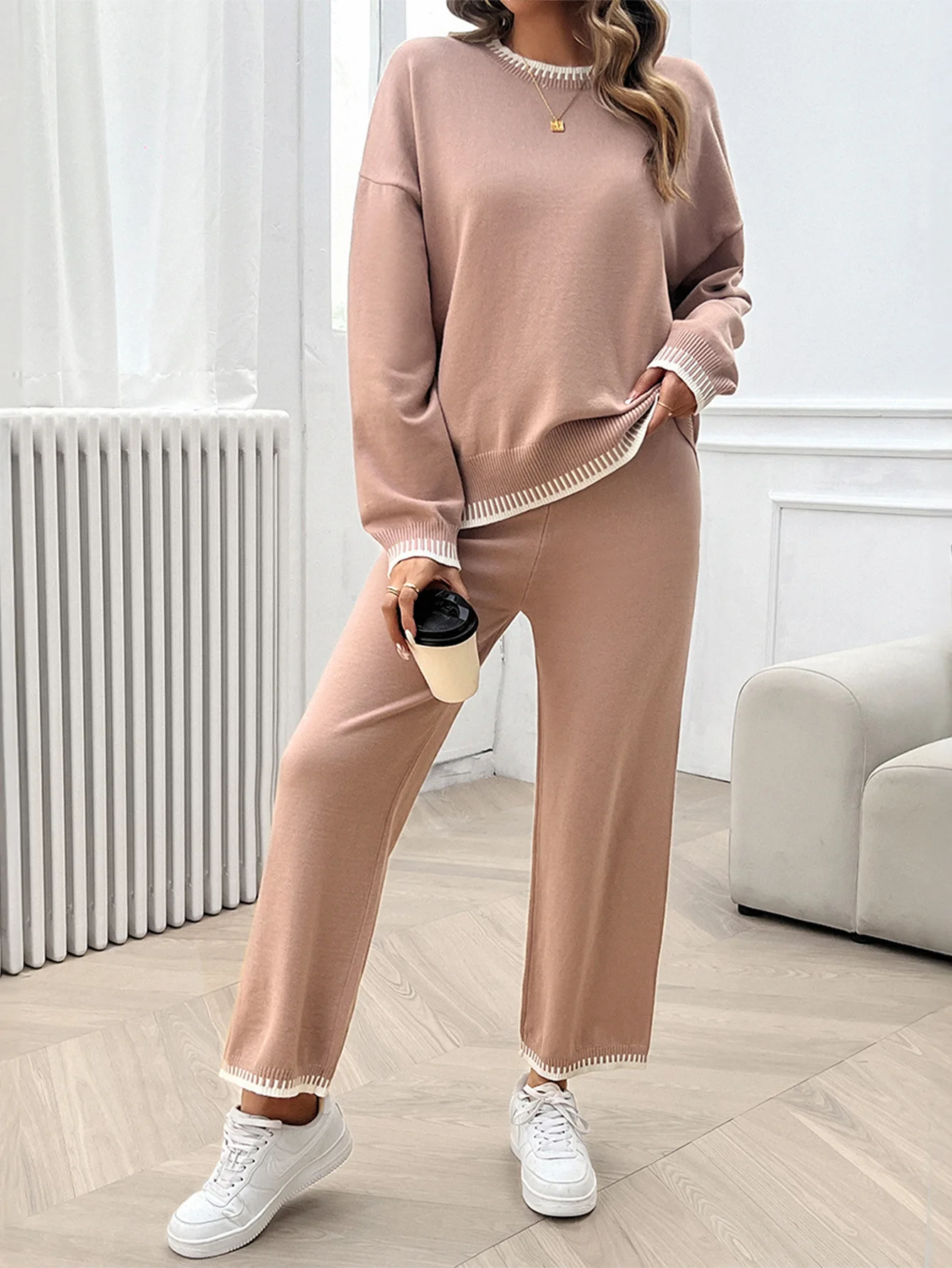 

New Fashion Casual Autumn/Winter Long Sleeve O-neck Patchwork Loose Fit Sweatshirts+ Elastic Waist Wide Leg Pants Sets