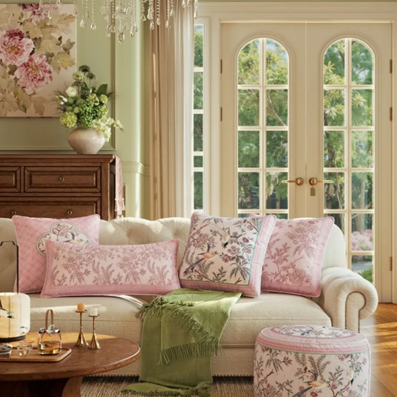 Pink Vintage Floral Bird Velvet Throw Pillow Cover French Country Pastoral Lumbar Square Cushion Cover Soft Velvet Pillowcase