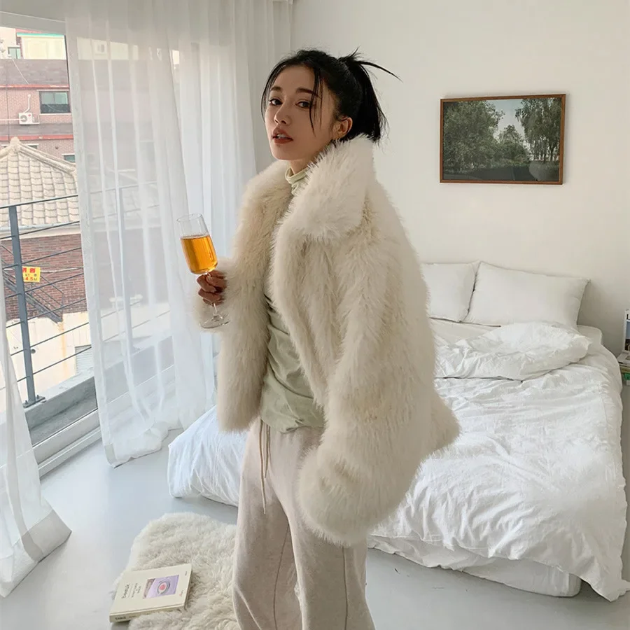 الخريف الشتاء النساء الأبيض فو الفراء معاطف العمل رفض طوق معطف قصير الشرير القوطية سميكة الدافئة فروي الشارع الشهير جاكيتات العمل #4