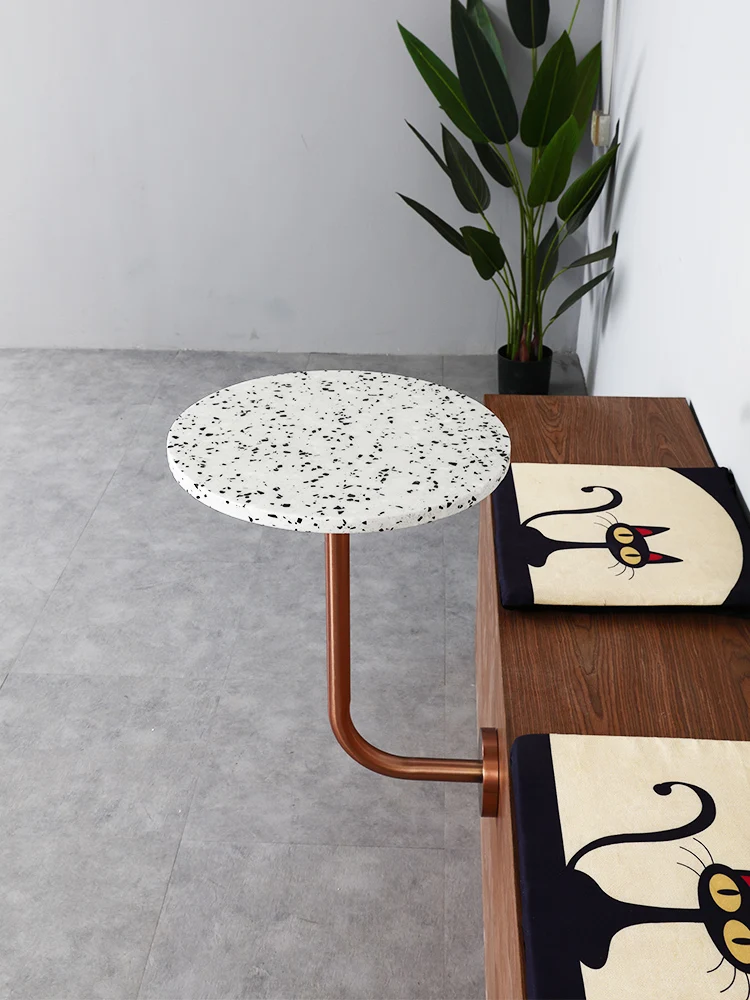 

Small round table is installed on the wall, and the card seat wall-mounted table is customized.