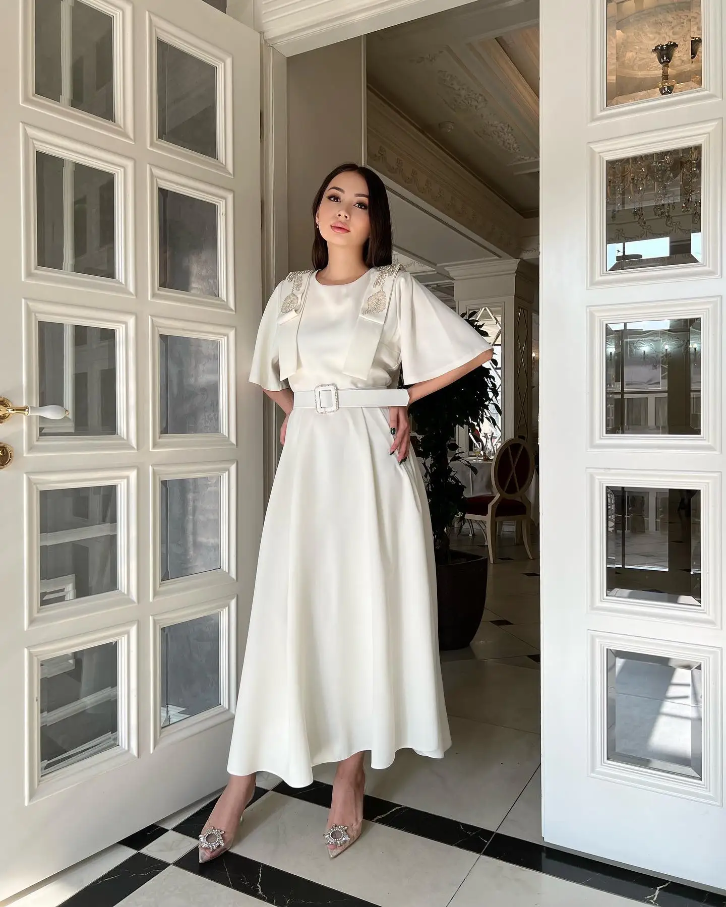 Customized Temperament Jersey Belt Crystal Evening Dresses High Quality Half Sleeves Prom Dress Custom Made Celebrity