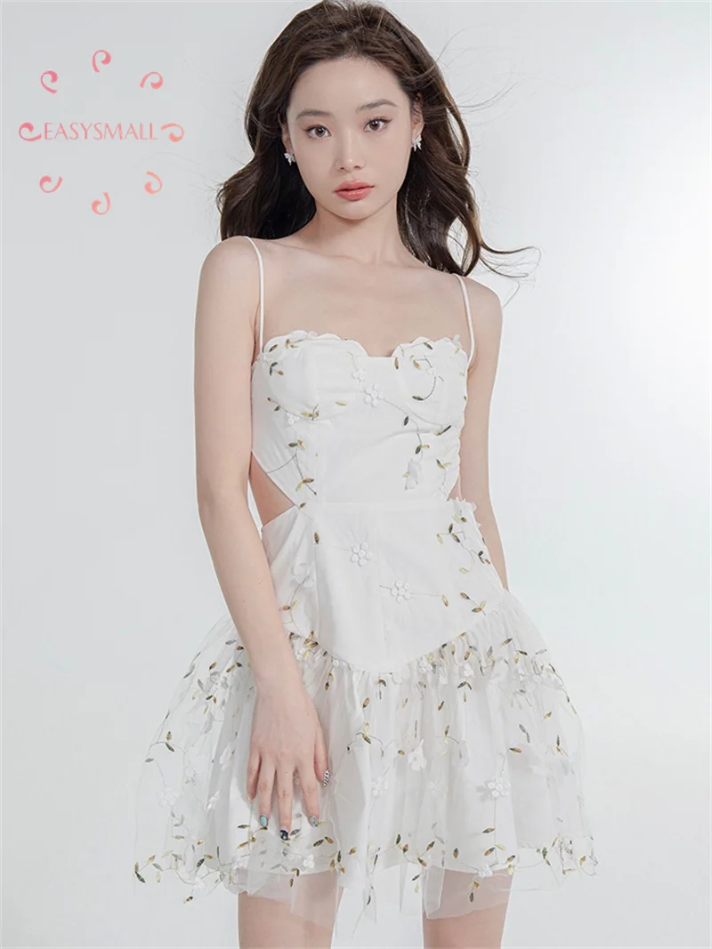 

Easysmall Onnmade Vietnamese Niche Design with a Bra Floral Suspender Dresses Sweet Open Back and Slim Fairy Dress for Vacation