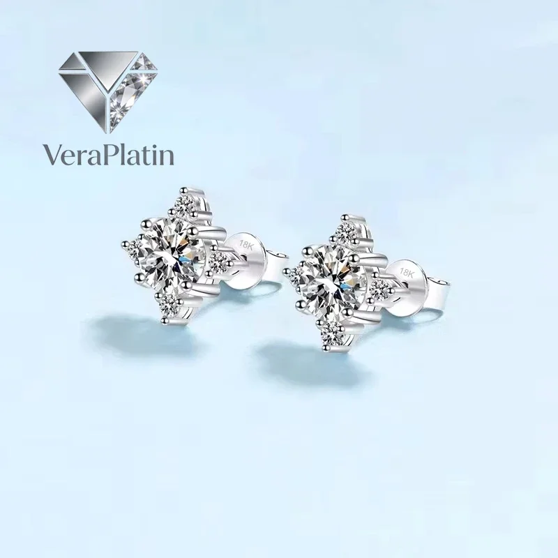 

ВераПлатин Подарок на день рождения для девушки: серьги-гвоздики из белого золота 18 карат с муассанитом 1/0.5 карата, платина PT950, для женщин, на свадьбу, Валентин