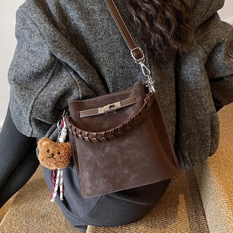 

Ladies Hand Bags Made Of Sheepskin Leather Featuring Classic Portugal Casual Vintage Neat Lightweight Look​