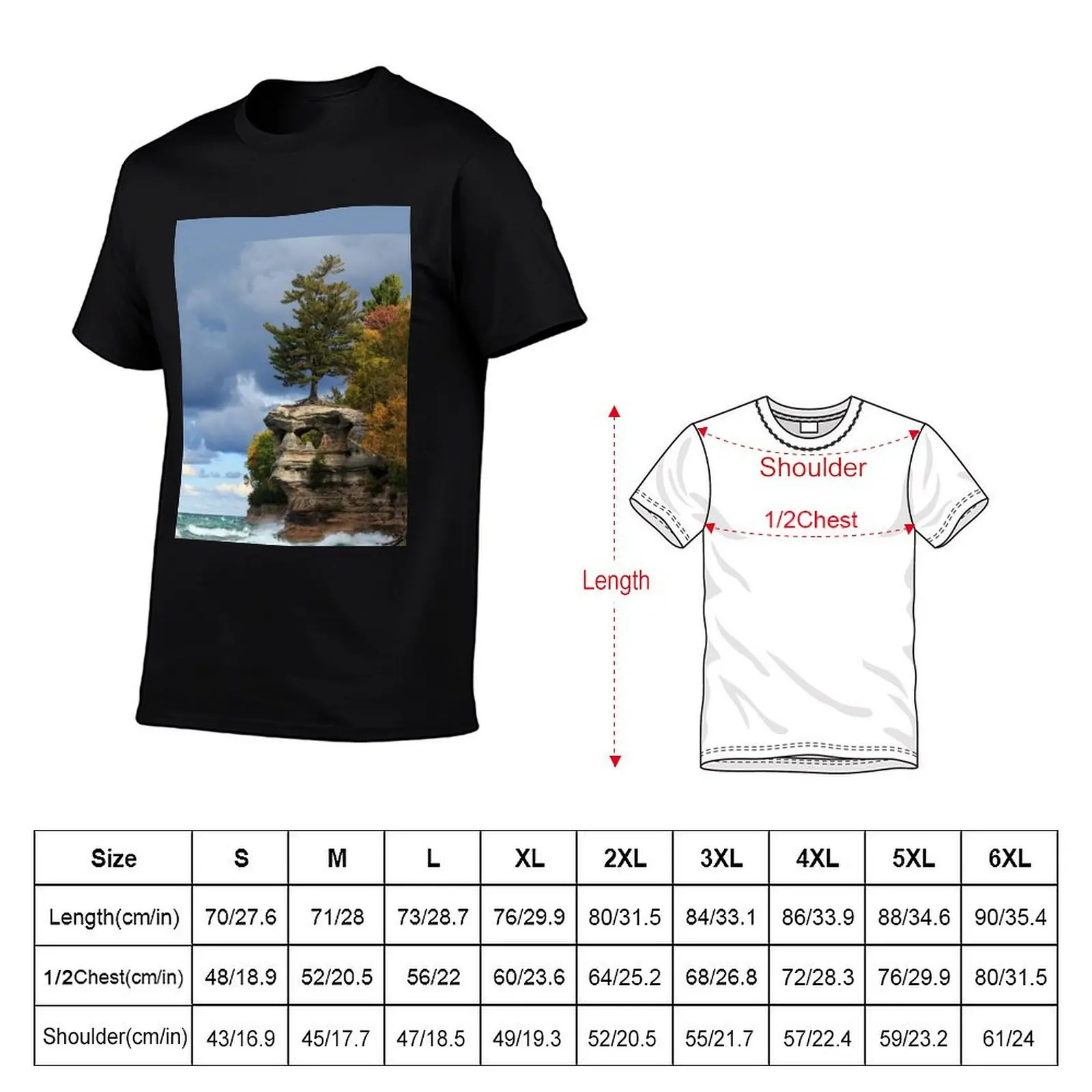 Chapel Rock, Lake Superior at Pictured Rocks National Lakeshore. T-Shirt Daily Work Short Sleeve Top