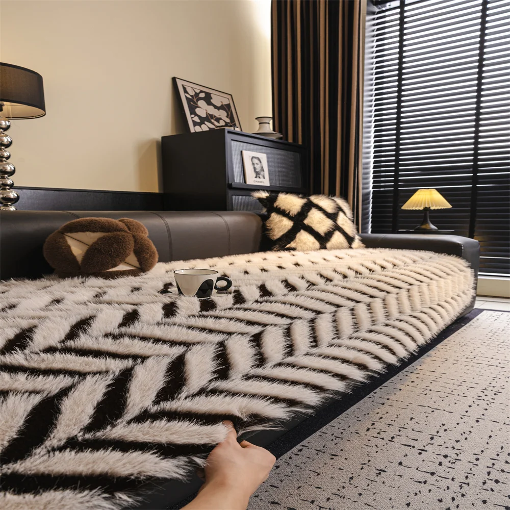 2026 New Autumn and Winter Thickened Light Luxury Non-slip Anti-cat Scratch Non-stick Wool Sofa Cushion Cover Back Towel
