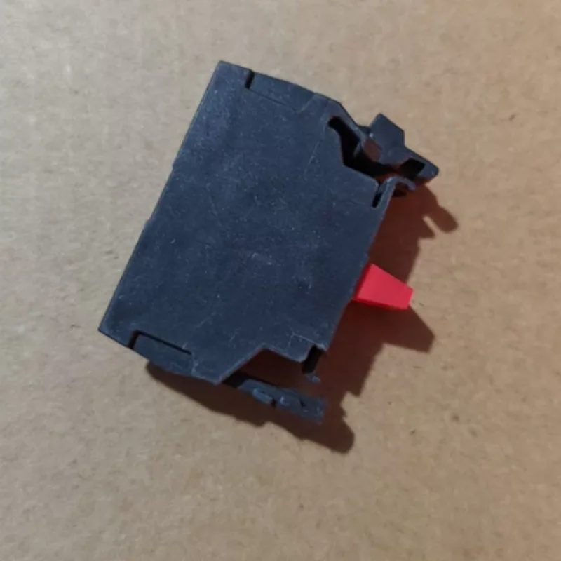 3SU1400-2AA10-1CA0 Оригинальный контактный модуль в наличии, быстрая доставка