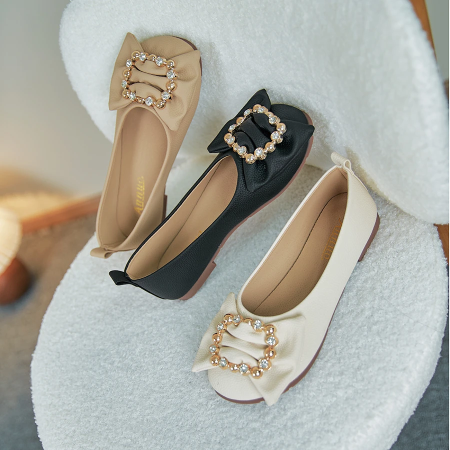 

New Style Flats Women Soft Soled Non Slip Loafers Shoes Women Slip-on Square Head Breathable Fashion Shoes for Women Large Size