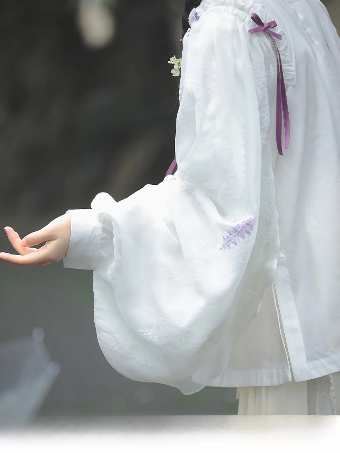 

Zhi Mountain Month Синий экран Оригинальный улучшенный набор Hanfu Ming Dynas Стенд Воротник Хвост Дизайн Полиэфирное волокно