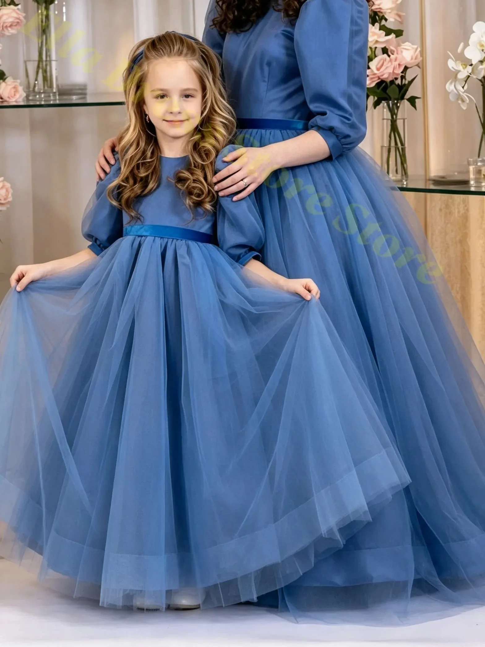 Wholesale Quality Blue Tulle Flower Girl Dress Fluffy With Wedding Pleated Design Birthday Party Evening Ball Gown Customized