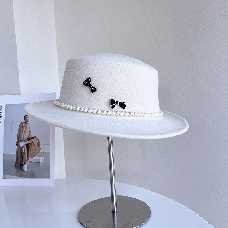 French Elegant Fashion Pearl Chain Wool Flat-top Jazz Hat Luxury Versatile Suitable Any Occasion Hepburn-style Lady Banquet Hat