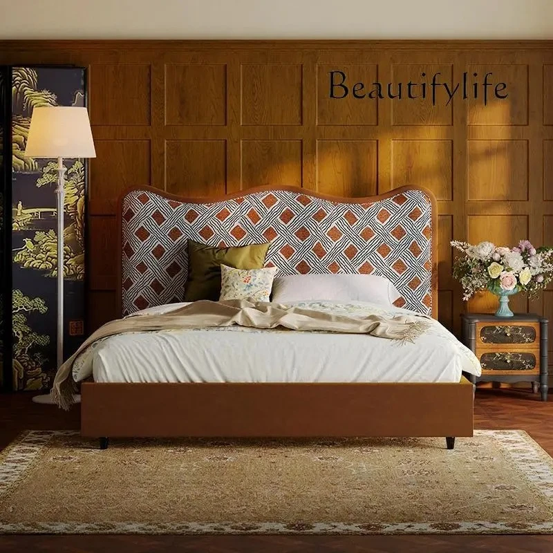 

French retro bed light luxury soft bag fabric solid wood bed log simple bed