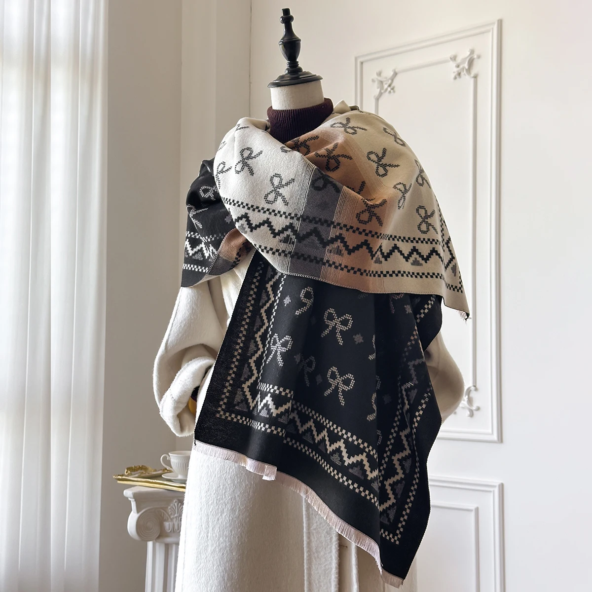 2025 العلامة التجارية الجديدة أناقة القوس طباعة وشاح لينة الدافئة هامش الباشمينا شال الخريف والشتاء في الهواء الطلق Coldproof يندبروف بطانية #2
