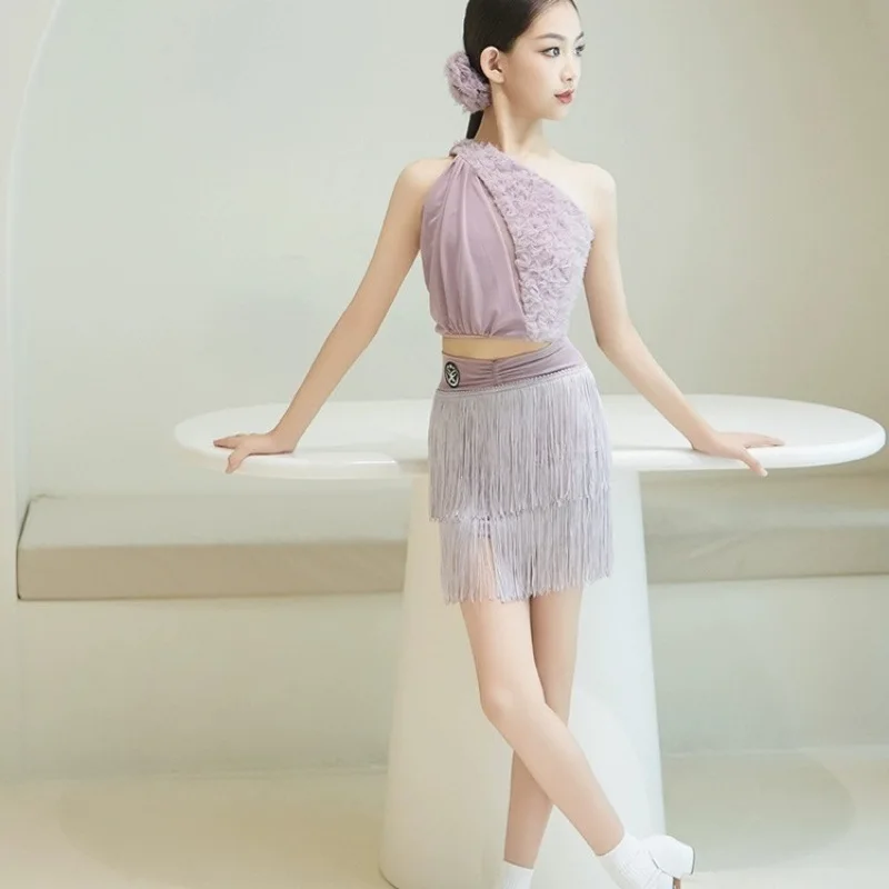 Nouveaux costumes de performance haut de gamme à pièces fendues pour filles dans la danse latine, costumes de performance d'entraînement d'été pour enfants