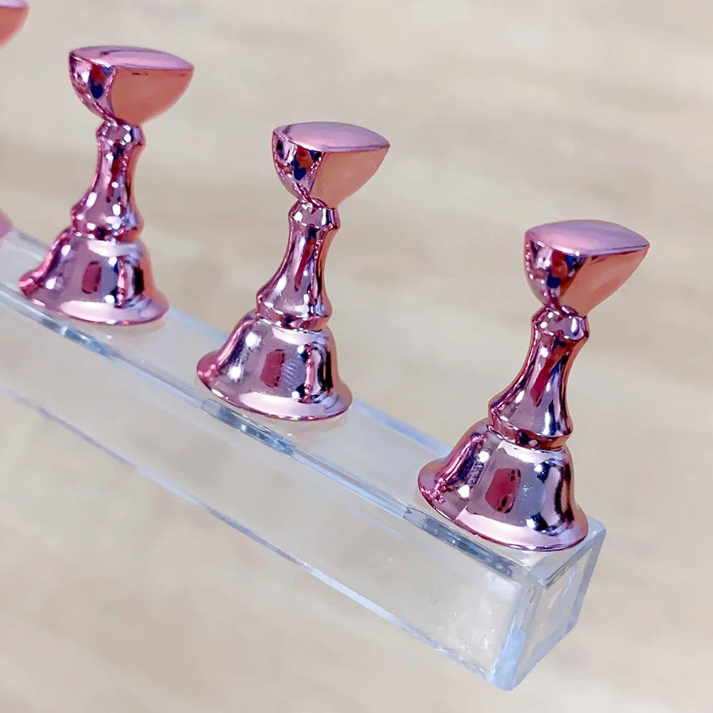 5個/セット メタリックピンク 磁気ネイルスタンド ネイル練習用 ペイントディスプレイ プレスオンネイルディスプレイホルダー 練習ツール