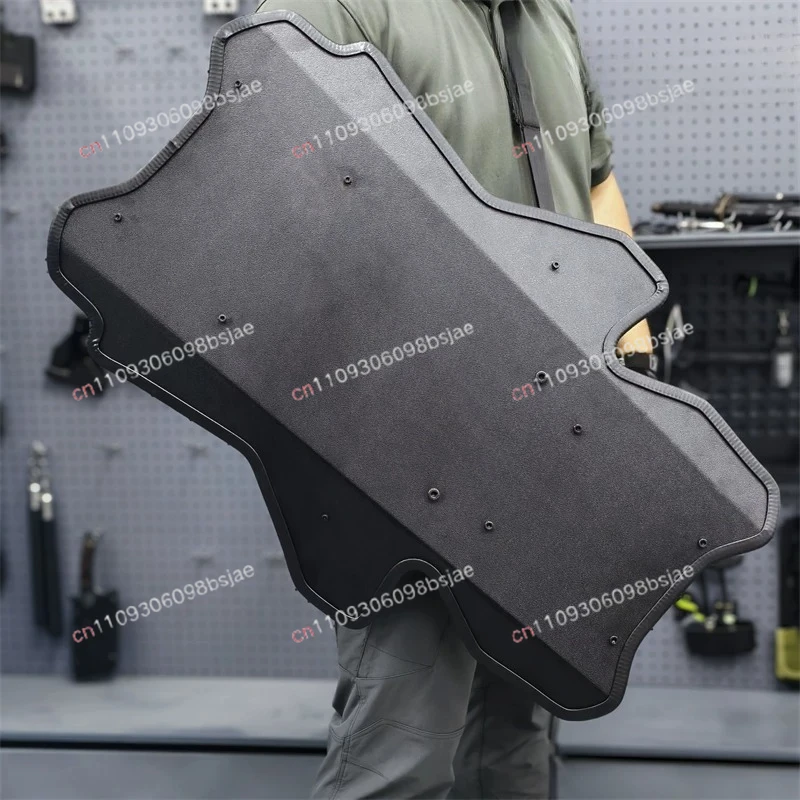 ZW18 Joint Bulletproof Shield Cat Shield Wargame Riot U Shield End Prop Cos Model view 2