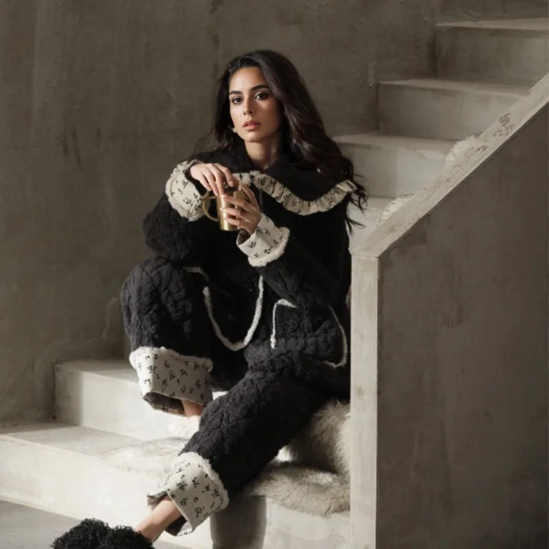 

Women's Winter Design Three-Layer Padded Pajamas Antistatic Coral Fleece Jacquard Loungewear Comfort Home Wear Coat 3XL Size