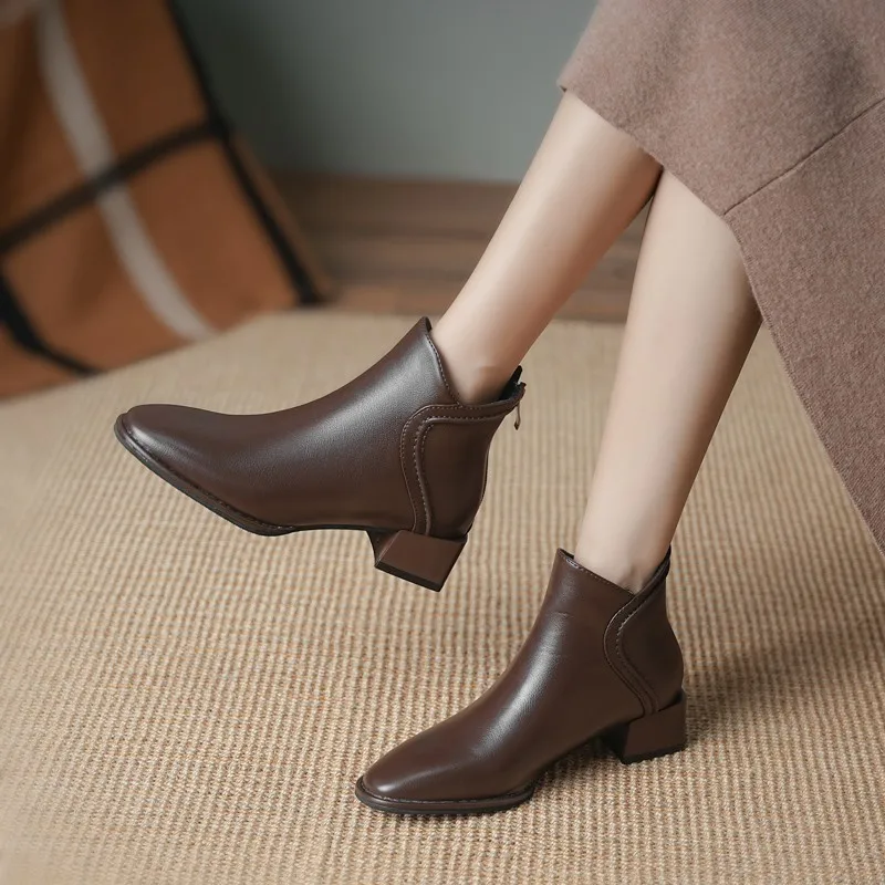 

Women's retro pointed toe chunky heel ankle boots autumn and winter British style mid-heel fleece-lined warm Chelsea boots