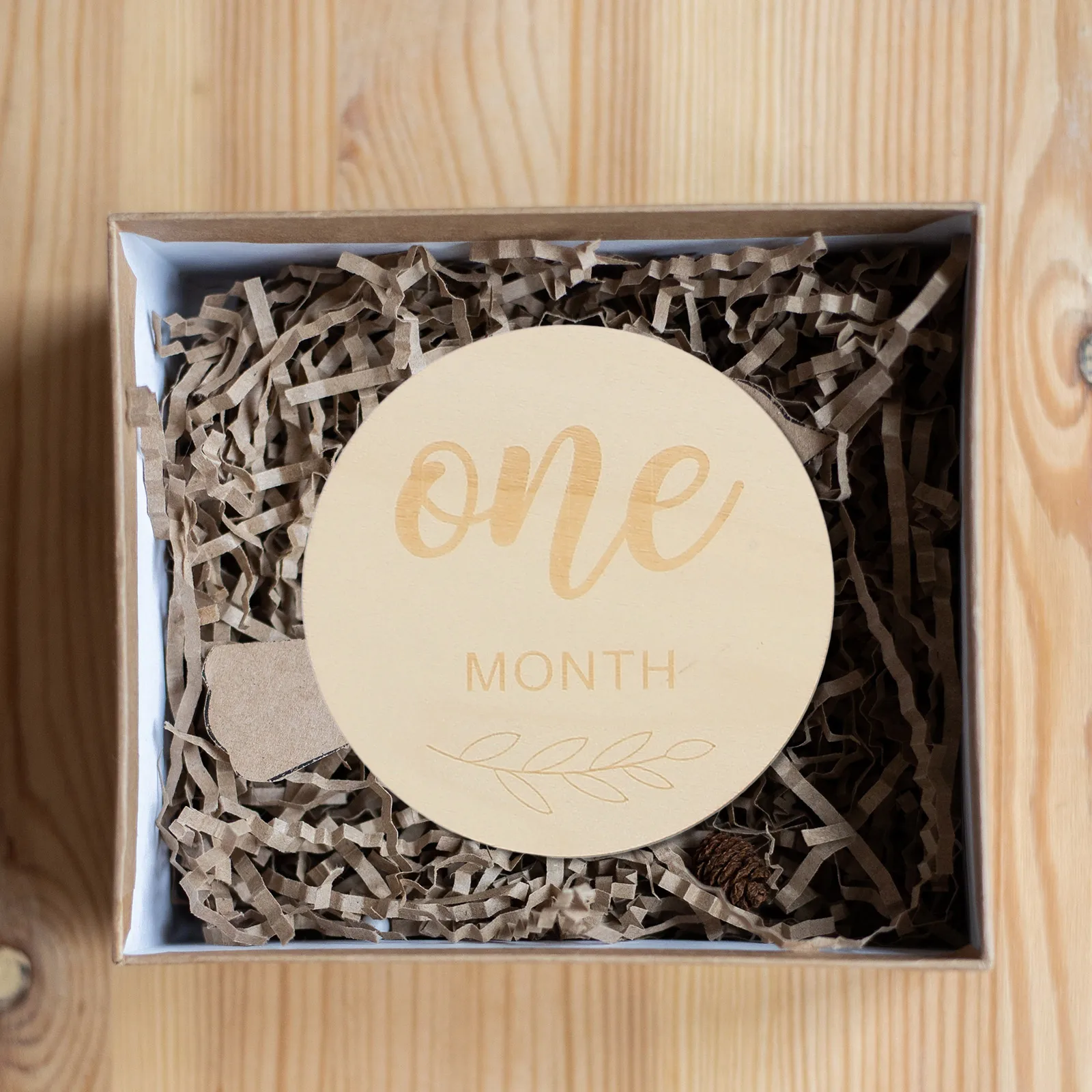 

14pcs Wooden Discs Baby Monthly Milestone Cards Photo Props Decor Baby Monthly Milestone Wooden Circles long term use