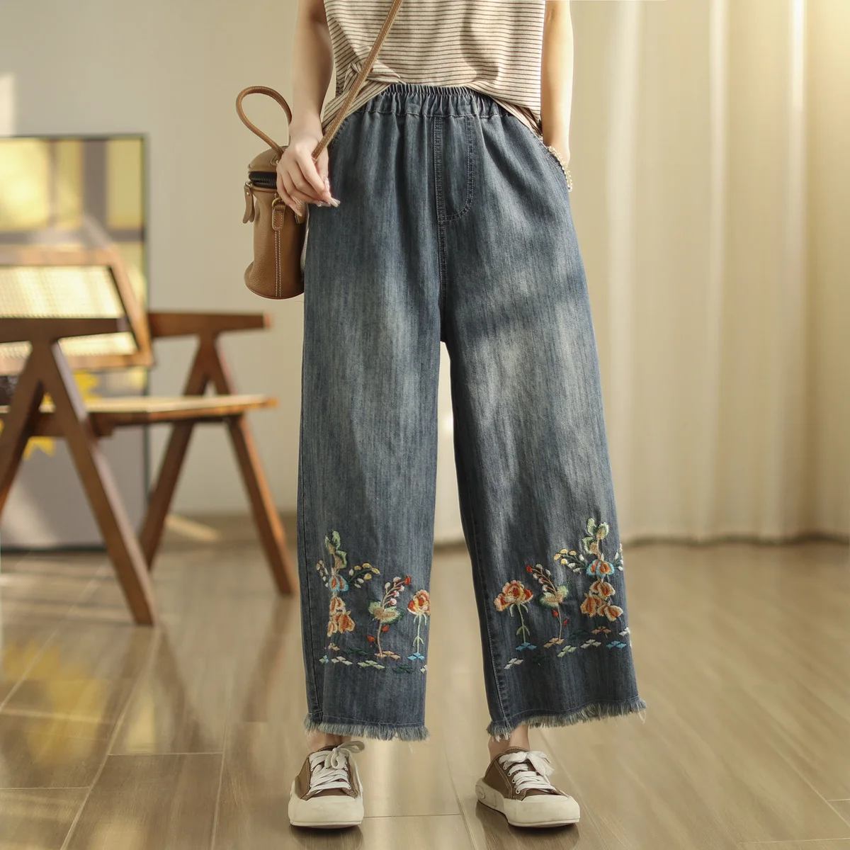 

Bohemian Jeans for Women Spring Summer Original Design Flowers Embroider Denim Straight-leg Pants with Fringe