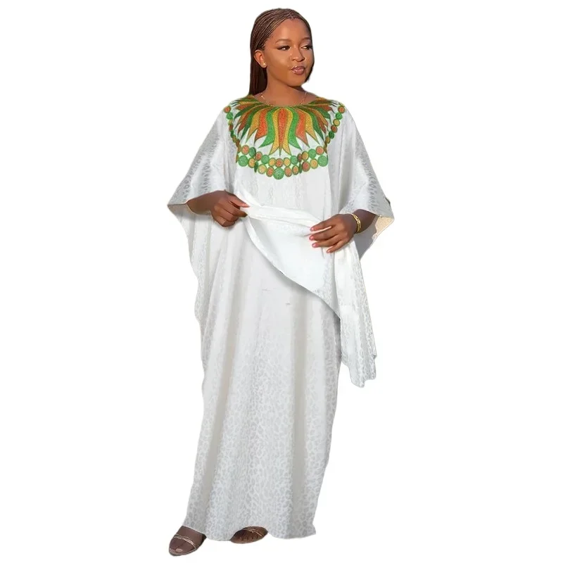 فساتين الصيف الأفريقية للنساء أنيقة بيضاء قفطان بوبو الكنيسة الملابس حجم كبير Musilm Djellaba أفريقيا ملابس يومية 2025