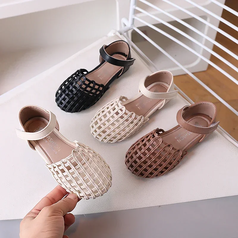

2025 Children Sandals for Girls Summer New Fashion Korean Style Soft Bottom Anti-slippery Versatile Woven Cut-outs Beach Shoes
