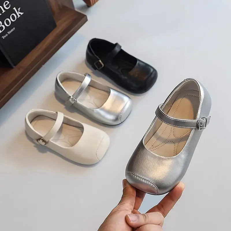 

Kids Casual Shoes Round Toes Soft Bottom Girls Flats Soild Color Versatile 2025 New Children Leather Shoes Dance Princess Style