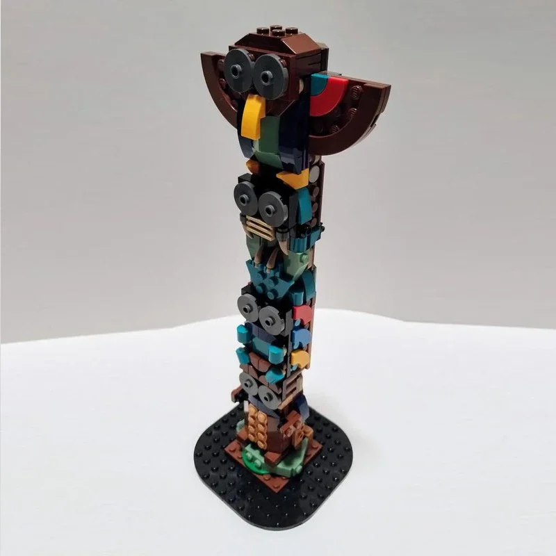 Creative Unique Totem Pole Animals Jewelry Storage First Nations Medieval Architecture MOC Building Display Blocks Klocki