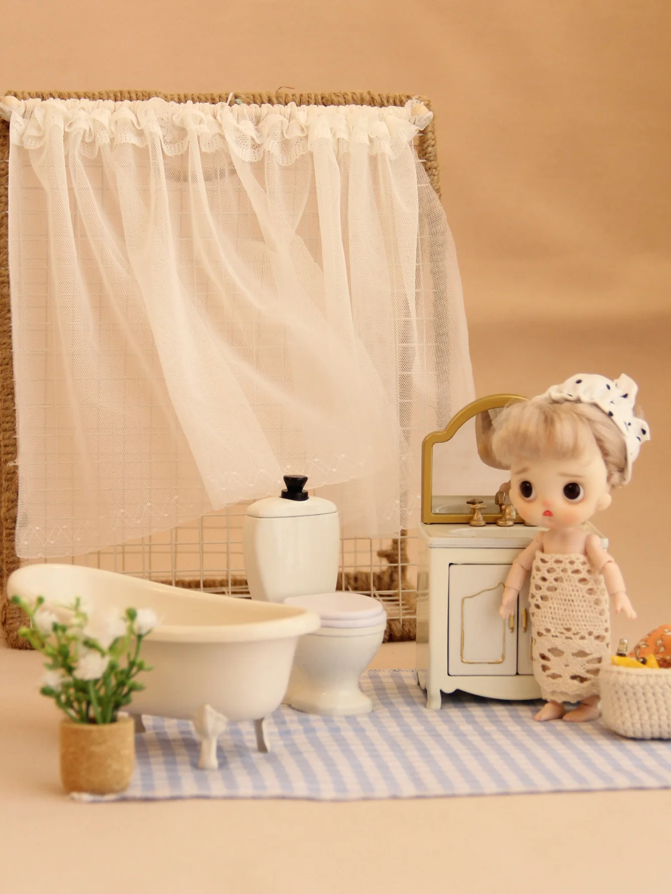 Miniatur-Simulationsspielzeug: 1:12 Maßstab Eisenbadewanne, Waschbecken, Toilette – Ideal für Puppenhaus-Badezimmerdekorationen – Detail 12