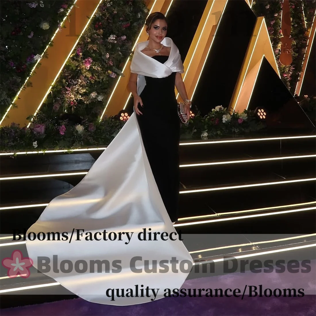 Abito da sera tubino bianco nero classico personalizzato con fiori Abito da festa elegante per occasioni formali con strascico lungo per il ballo di fine anno