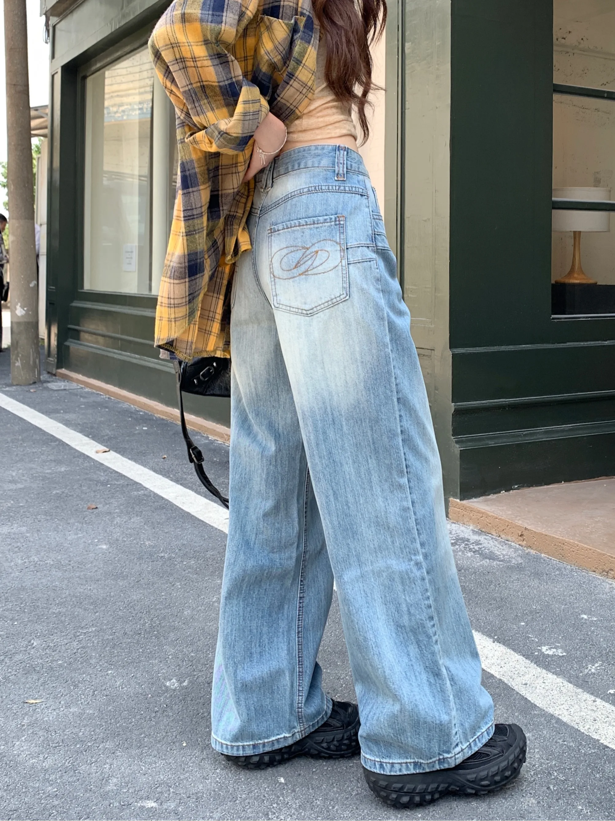

Retro American Washed High Waist Loose Jeans Women's Spring Embroidered Drapey Wide Leg Pants Vintage Style Loose Fit Blue