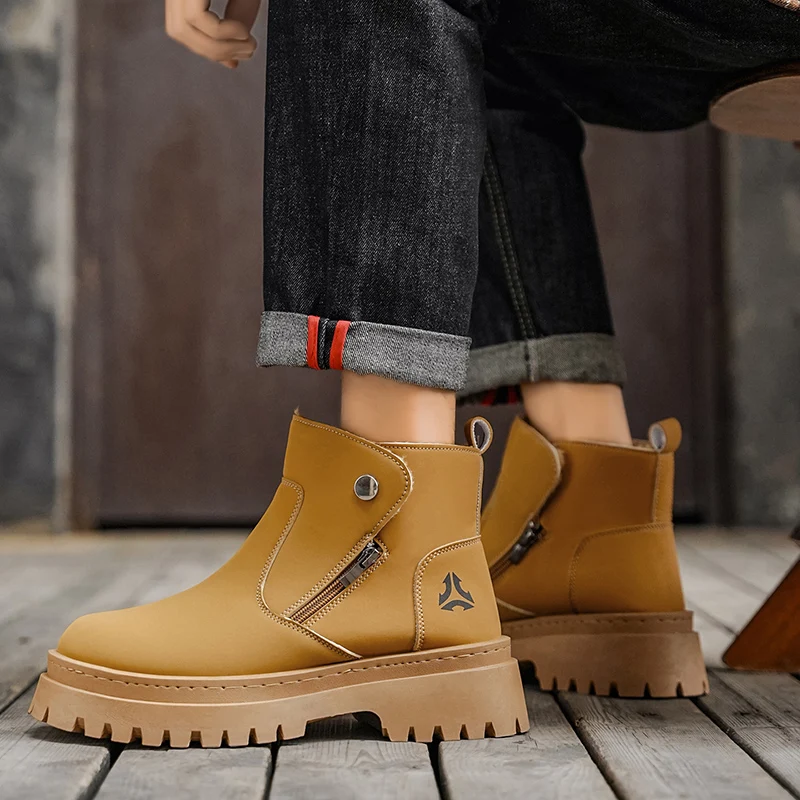 Luxury-Like 2025 Autumn-Winter Men's Boots - Thick-soled Fashion Work Boots with Foot Covers - Retro Outdoor Short Boots 39-44