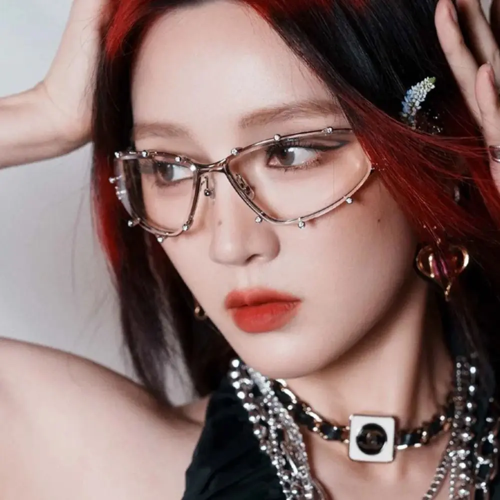 Kacamata Mata Kucing Bingkai Warna Oval Kacamata Pesta Besar Berlian Imitasi Bling Kacamata Tontonan Optik Logam untuk Wanita Pria