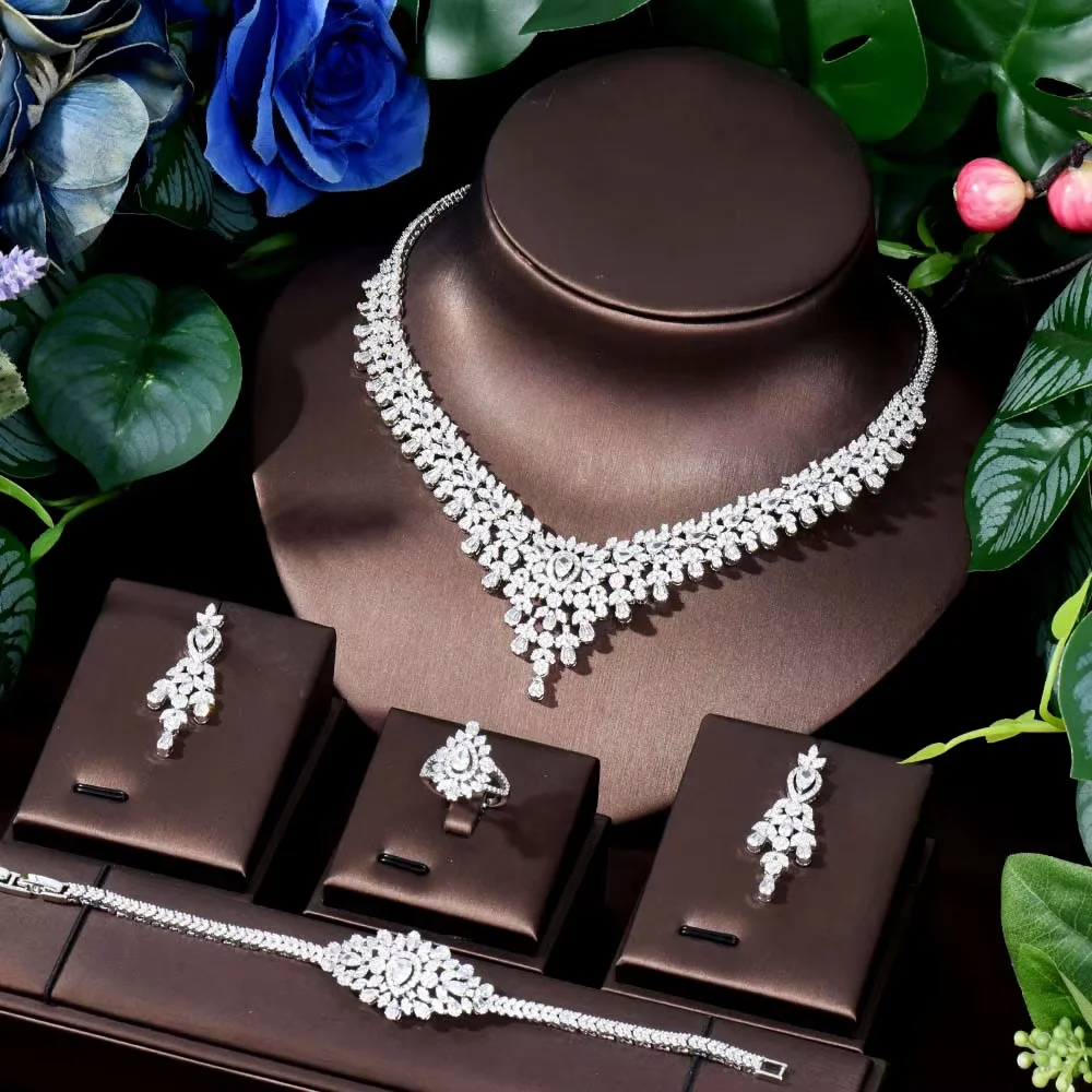 

4 Piece Women's Set V-neck White Zirconia Necklace Temperament Jewellery Host Banquet Wedding Cocktail Party Accessories M-135