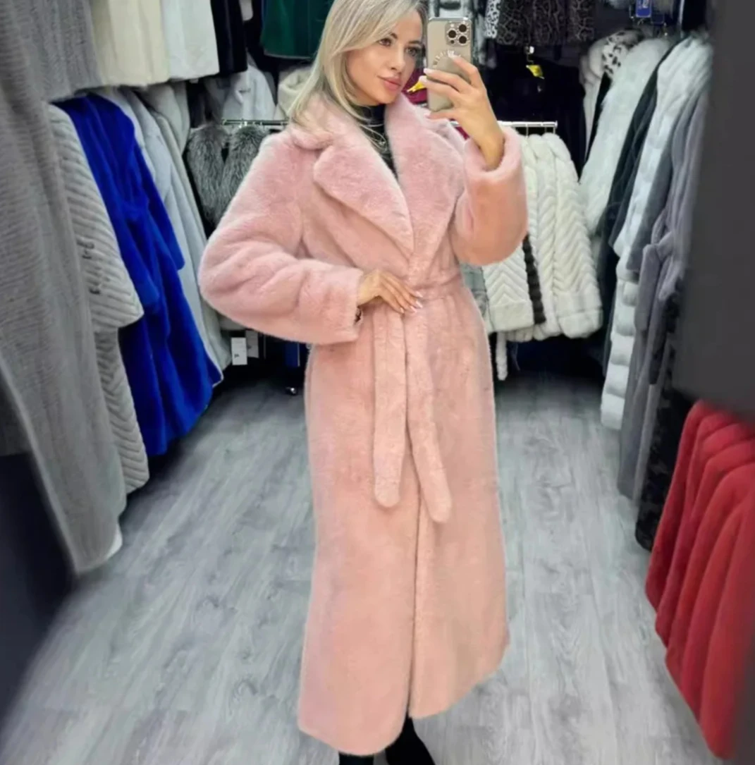 Cappotto soffice bianco morbido liscio autunno inverno Nuovo cappotto di pelliccia sintetica estesa di lusso da donna caldo ed elegante giacca simile alla pelliccia di coniglio