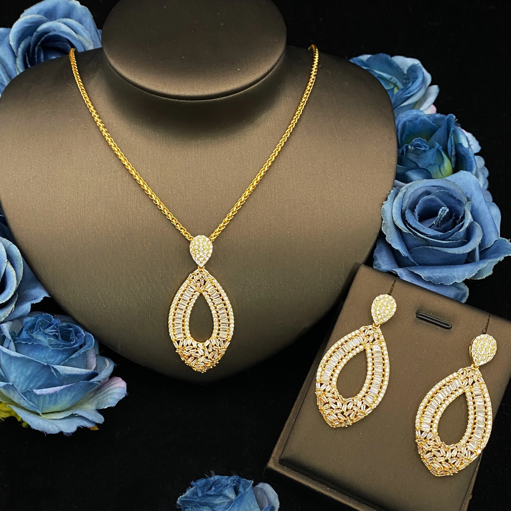 

JRH Luxury Gift Set Hollow Teardrop Zircon Gold Plated Necklace Earrings Birthday Gift for Mom Wife Elegant Box