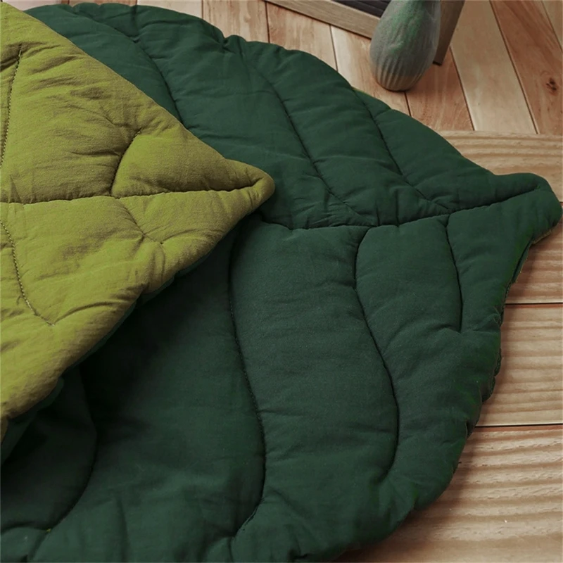 F62D Creatively Leaf Shape Rugs Hautfreundliche Baumwolldecken für die Krabbelmatte für Kleinkinder
